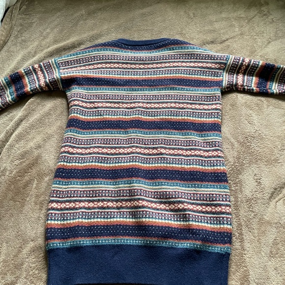 Long thick sweater - Picture 2 of 3